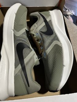 Nike Run Swift 3 Silver Sage Size 13