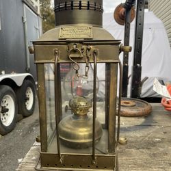 Antique (1939) Greats Britain Lamp