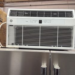 ac thru wall 220 volt nee 