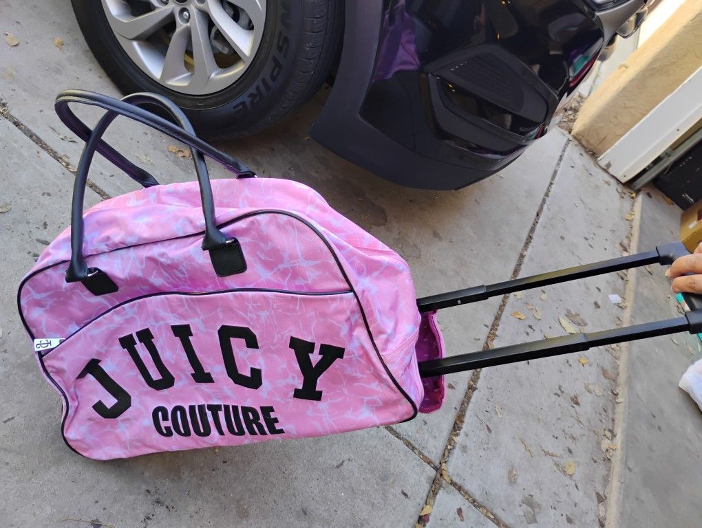 Juicy Couture Weekend Bag With Wheels
