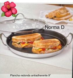 Plancha redonda de 9”  con antiadherente nueva en su caja 🌺 princess house 🌺