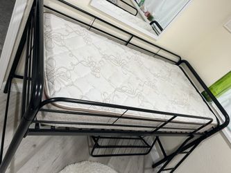 Bund Twin Bed 