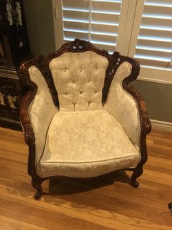 2 Chairs And Loveseat Set