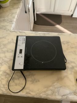 Pro ICT200 Induction Cooktop in black