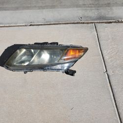 Left Side Honda Headlight (Driver Side)