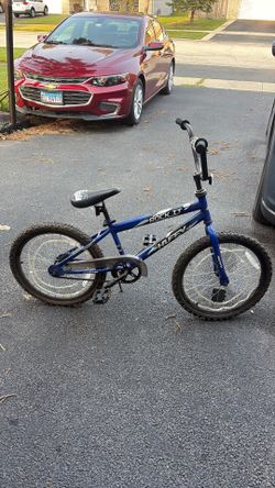 Huffy Rock it blue bike