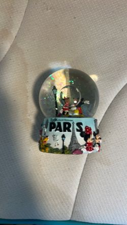 Epcot Workd Showcase Paris Snowglob