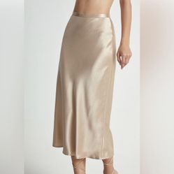 New with Tag XS  Elegant Cream Satin Skirt ( Apricot )