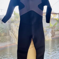 Wet Suit - Youth Size 12