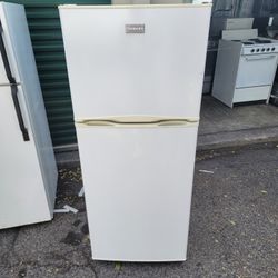 Nevera De 24 Pulgadas Disponible 