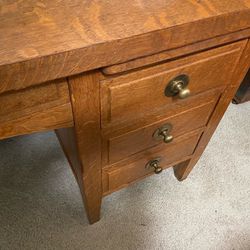 Antique American Banker Golden Oak Desk - Good Condition