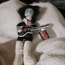 Stuffed Doll Kiss 