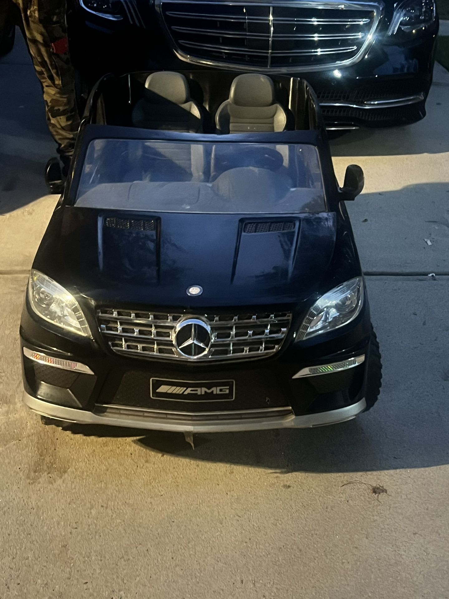 TOY Mercedes ML63 AMG Car