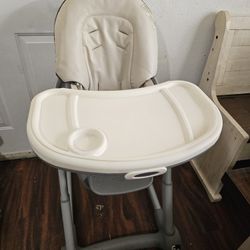 High Chair Graco