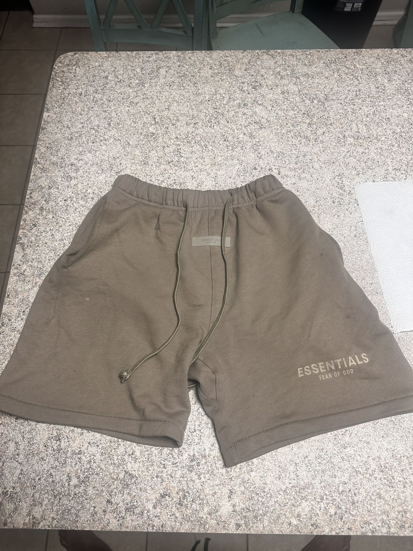 tan essential shorts