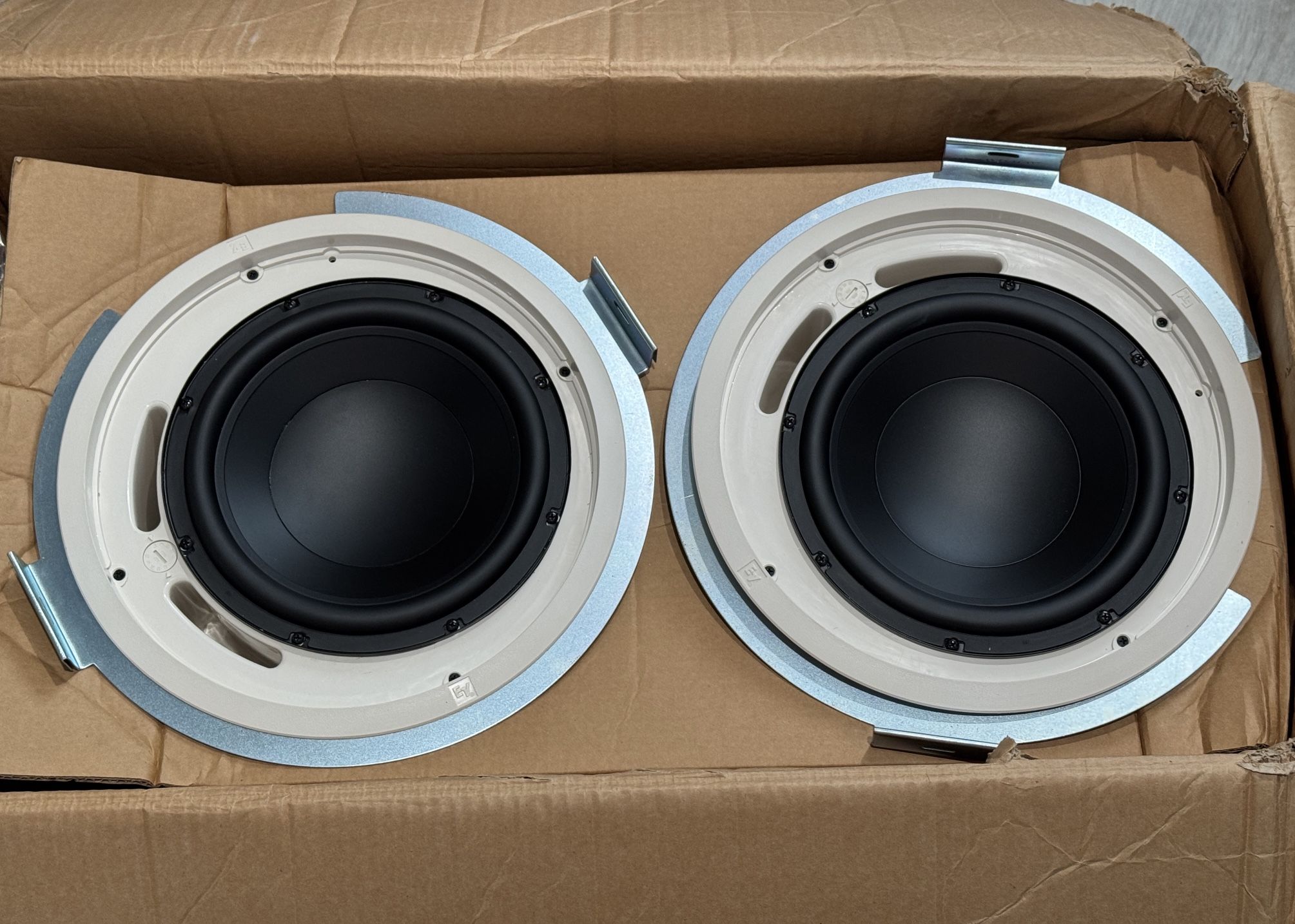 Electro Voice Subwoofer (Pair) 600W