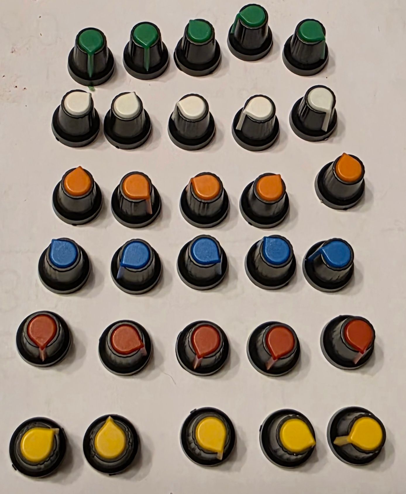 GUITAR KNOBS NEW READ DESCRIPTION PLS