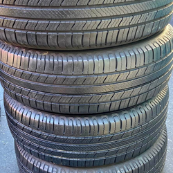 225-55R18 Michelin tires excelente condición las 4)