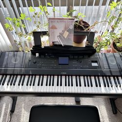 Yamaha DGX660B Digital piano with Stand And Bench