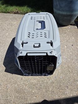 Dog Crate (Medium Sized)