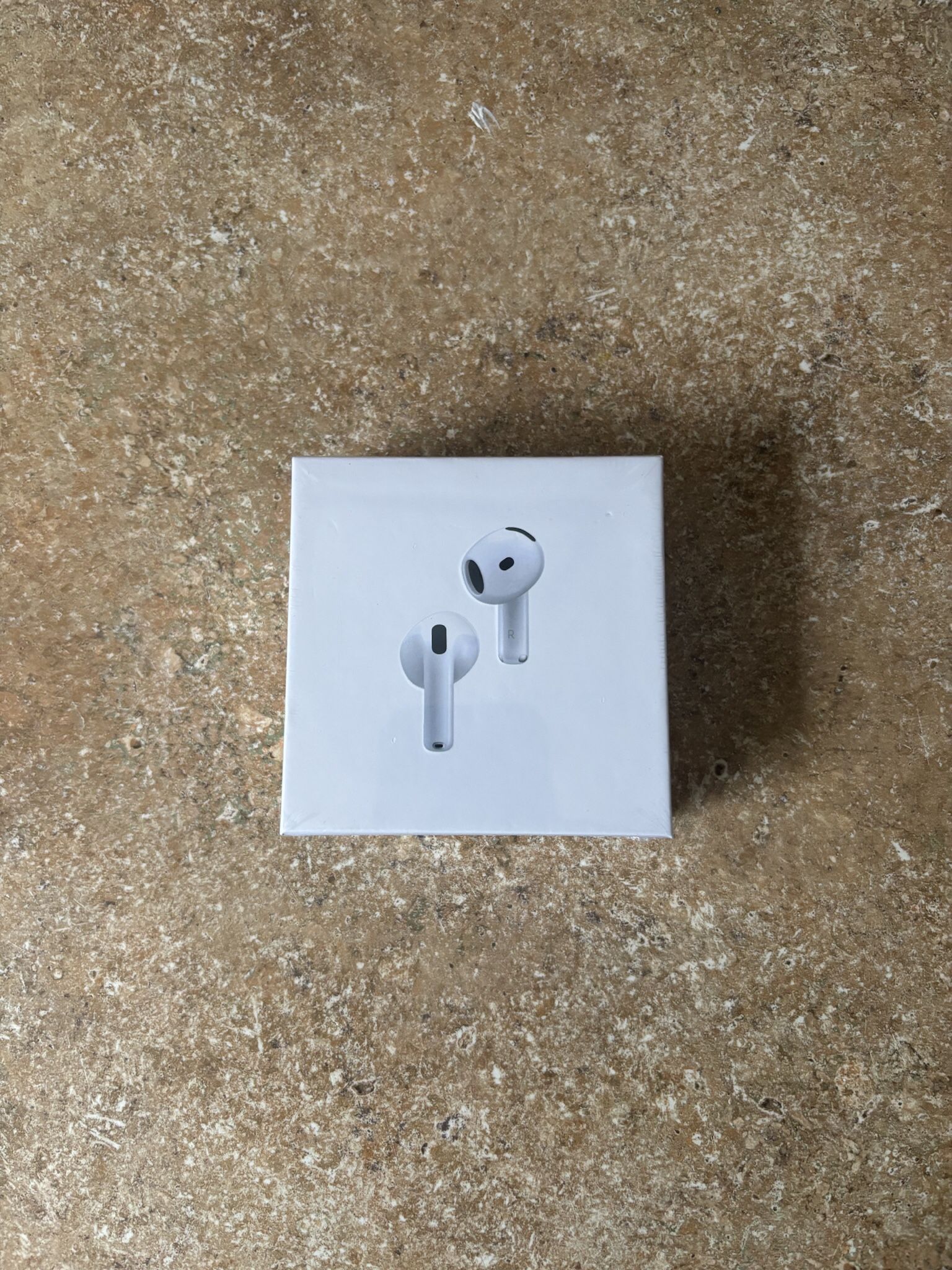 AirPods 4 ANC
