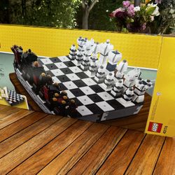 Lego Iconic Chess 40174 Set