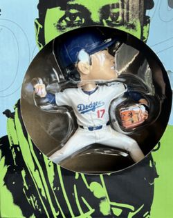 Shohei Ohtani 2025 LA Dodgers SGA 9-10 Bobblehead Pitching Pitcher