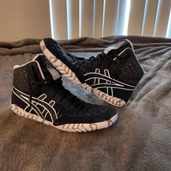 ASICS Wrestling Shoe