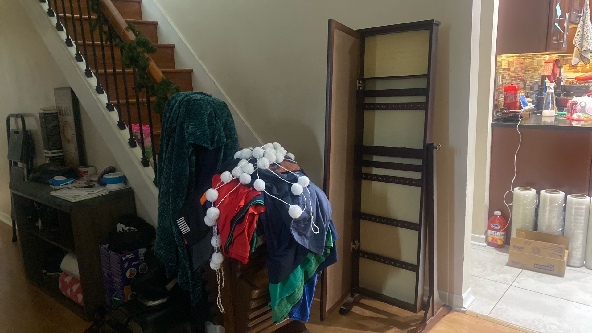 Kirklands Standing Jewelry Organizer With Mirror