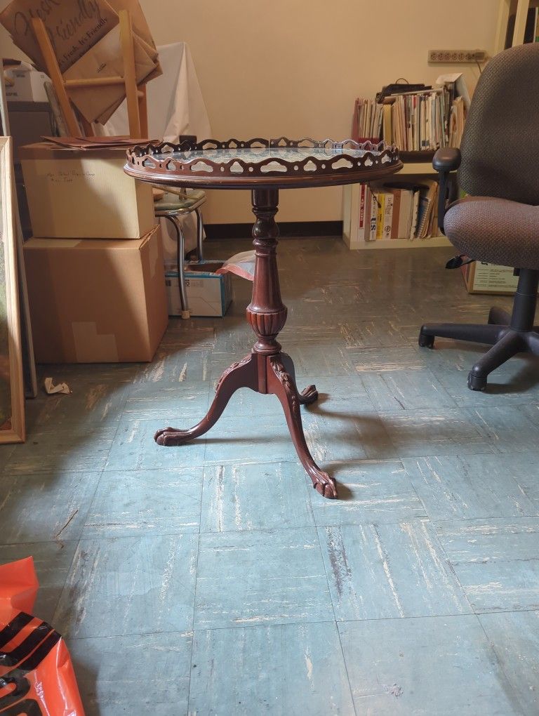 Antique Pie Crust Table 