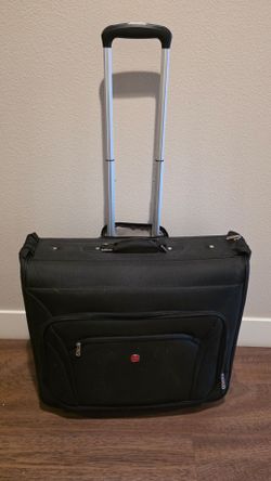 SwissGear 7895 Premium Rolling Garment Bag