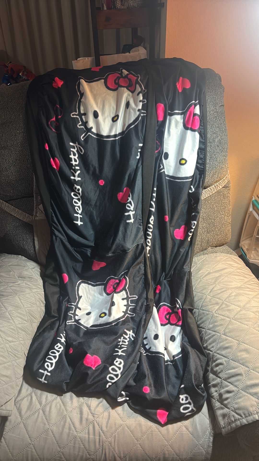 Hello Kitty Car Seat Set Up To