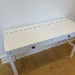 Simple Wood 2 Drawer desk 