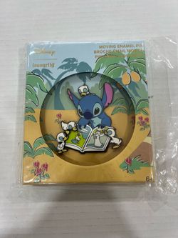 Lounge fly stitch pin