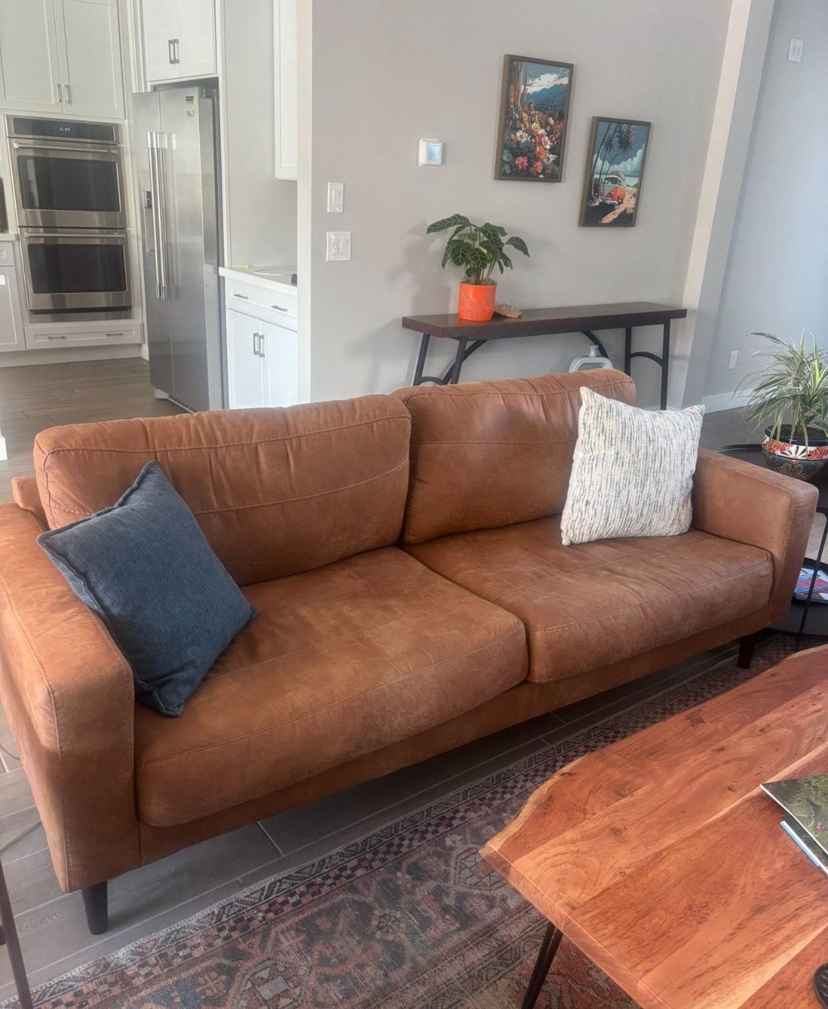 Modern Couch / Sofa - Ashley Design - Leather - Delivery Available