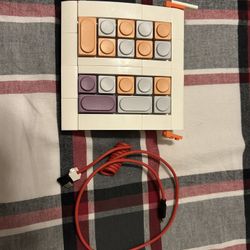 Programmable Lego Number Pad