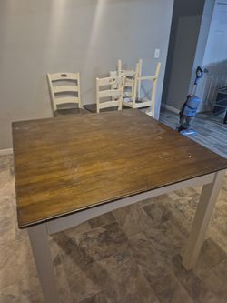 4 Chairs Lil Damage 100 Dollars
