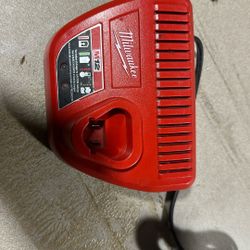 M12 Milwaukee Charger