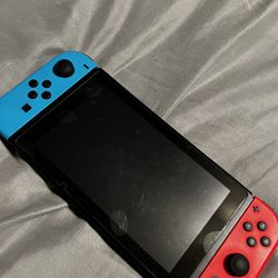 Nintendo Switch 
