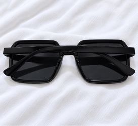 Black Square Frame Sunglasses