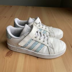 Adidas Grand Court K White Aqua Blue Leather Athletic Shoes Little Girls 13 