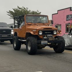 Toyota FJ40 