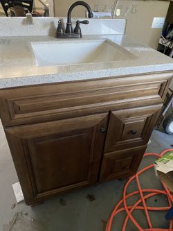 31” vanity brand new