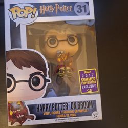 Harry Potter On Broom Funko Pop