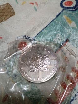 Canadian 5 dollar silver coin