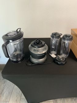 Nutribullet Blender and Accessories