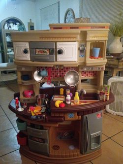 Step 2 kids kitchen