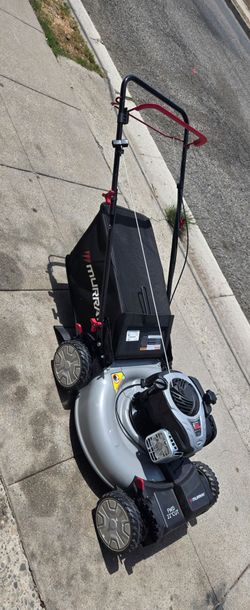 Murray FWD 22-Inch Gas Push Lawn Mower