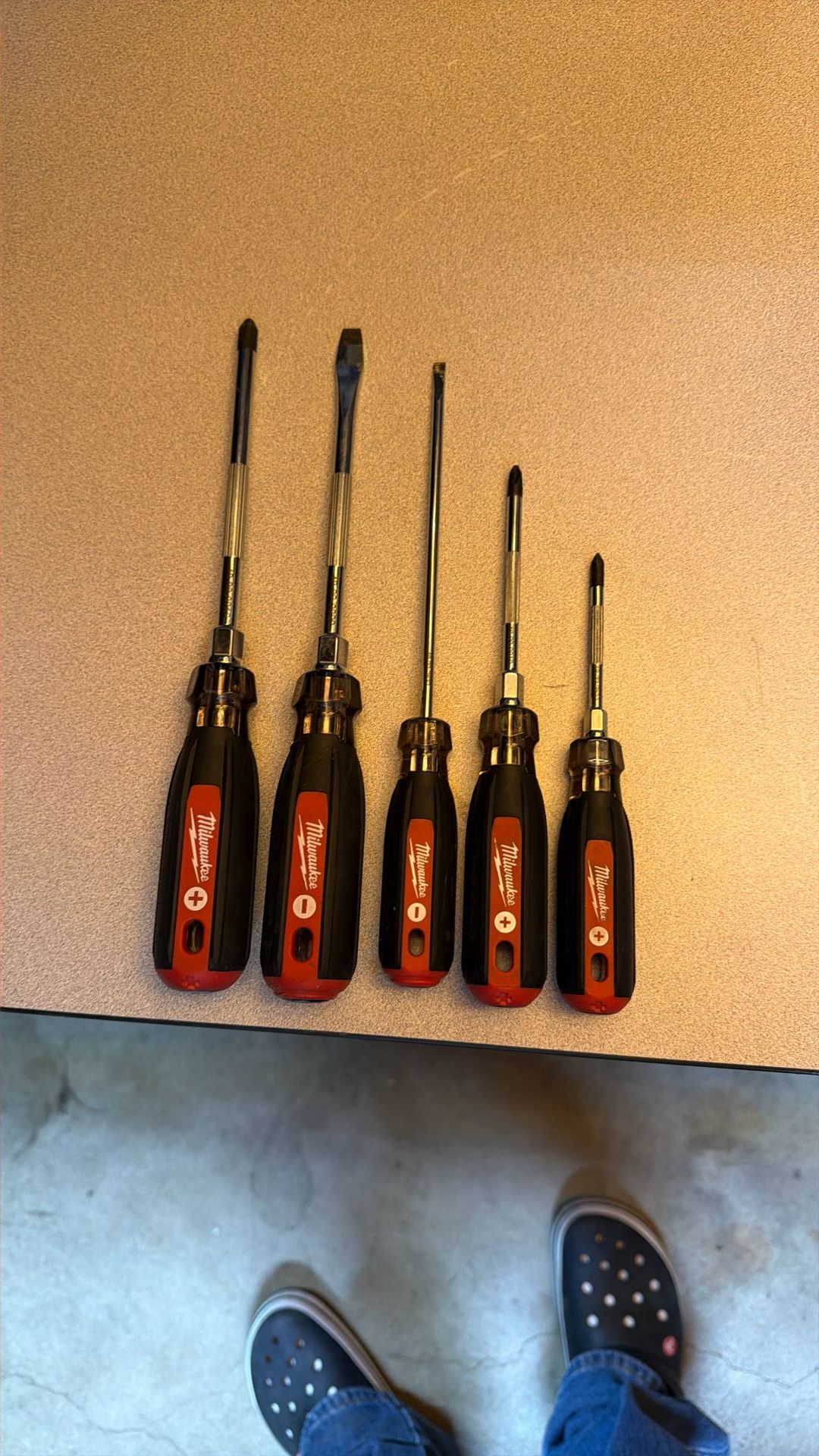 Milwaukee 5 Piece Cushion Grip Screwdriver Set