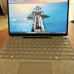 Microsoft Surface Pro 11 13" 16GB RAM w/ 256 SSD 